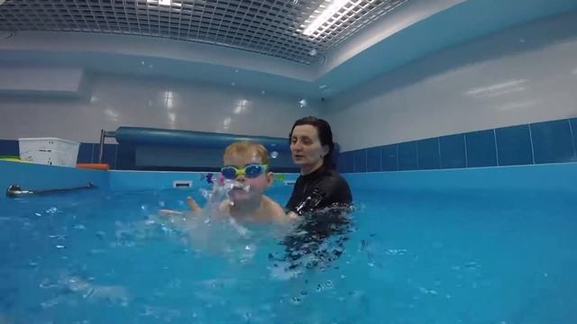 Aqua_kadr. Матвей. 1 год 7 месяцев смотреть онлайн