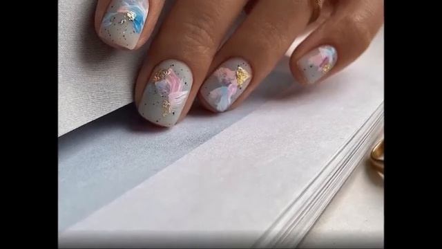 Шикарный серый дизайн ногтей смотреть онлайн