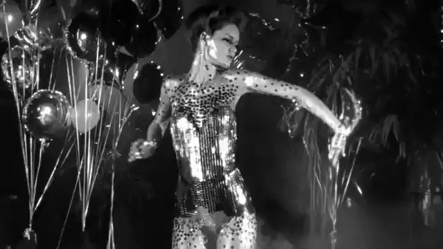 Justin Bieber One Less Lonely Girl Live Montreal 2012 HD 1080P YouTube смотреть онлайн