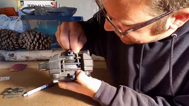 Cafe Racer Build GS850 8 - Rear Brake смотреть онлайн