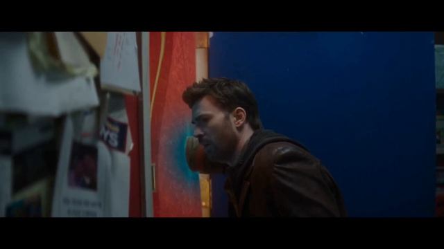 Фильм «Миссия: Красный» Дубляж с Дуэйном Джонсоном, Крисом Эвансом и Джей Кей Симмонсом смотреть онлайн