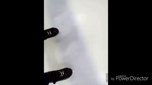 Первый рас вышел на лёд смотреть онлайн