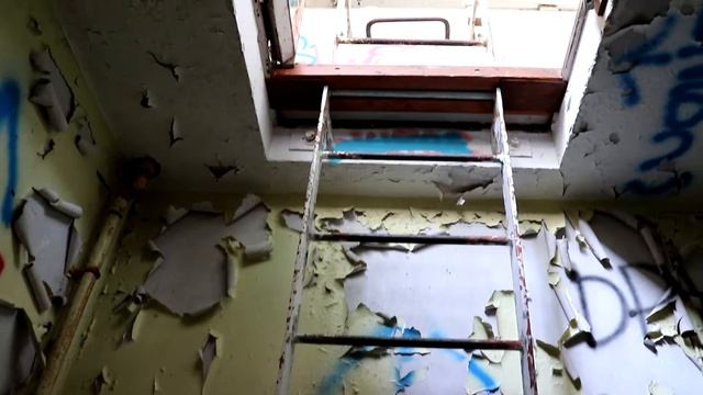 Abandoned Explosives Laboratory смотреть онлайн