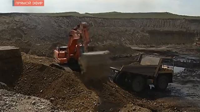 В Хакасии обсудили вопросы строительства ж/д инфраструктуры для Бейского месторождения смотреть онлайн