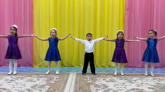 «Айкөркем» тобы смотреть онлайн