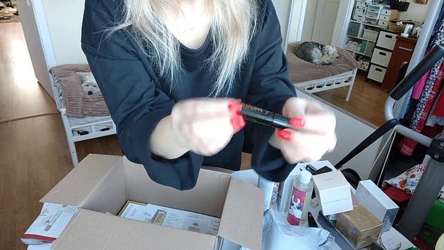 Otwarcie paczki z Avon #pazdziernik смотреть онлайн