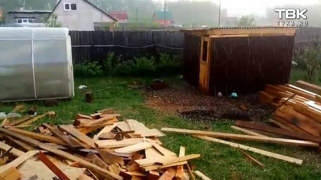 В Красноярске прошел град (видео 1) смотреть онлайн