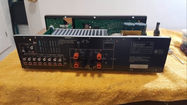 Wzmacniacz Technics SU-VX500 - cześć 3 - składanie смотреть онлайн