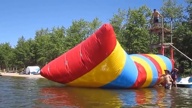 Прыжки с батута в воду смотреть онлайн