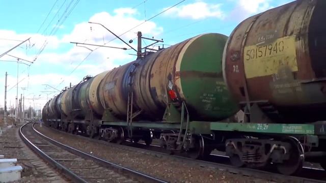 ВЛ11М-320 с наливными цистернами смотреть онлайн
