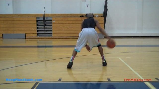 Derrick Rose Scissor Crossover, Windshield Combo Dribbling Drill | Dre Baldwin смотреть онлайн