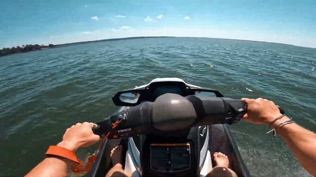 Honda Grom vs Yamaha VX смотреть онлайн