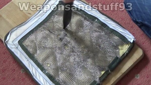 Knives VS Kevlar - Stab test