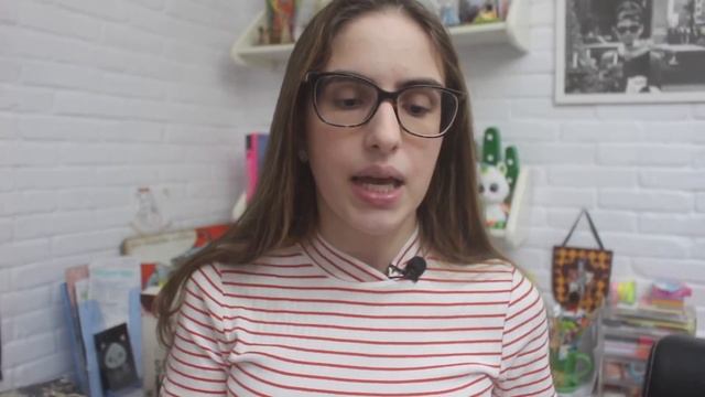 PARADOS NA ESTANTE: LIVROS QUE EU NUNCA TERMINEI DE LER! 🙊 | Chiclete Violeta смотреть онлайн