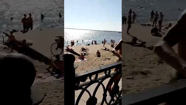 Хабаровске где люди купаются смотреть онлайн