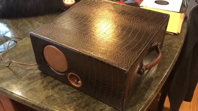 Philco 48-1200 Front Loading 78 Player! смотреть онлайн