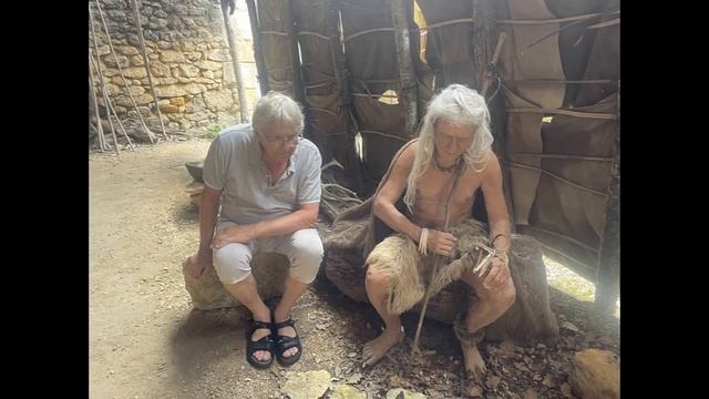 Cro Magnon & Peter Keckes смотреть онлайн