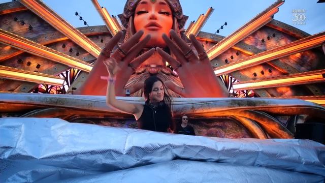 Korolova - Live @ EDC, Las Vegas 2023 смотреть онлайн