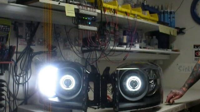 06-08 Dodge Ram #7 - 55 Watt HID / Bi-Xenon Projector Retro-Fit by Sick HIDs смотреть онлайн