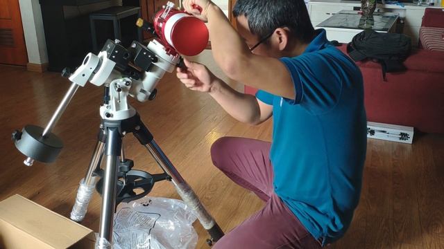IOptron Cem25p and SharpStar 76EDPH ED Triplet Apochromatic Refractor assembling смотреть онлайн