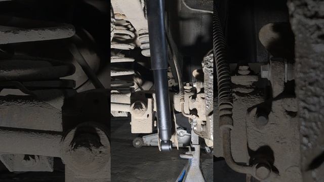 Замена амортизаторов!