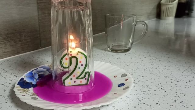 How fire consumes water / Interesting videos / Опыты с водой / Как огонь поглощает воду смотреть онлайн