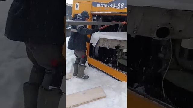 Путешествие до ремзоны #дизельныйгенератор #дгу #сервис #ремонт #ремзона #цилиндр #двигатель #дизель смотреть онлайн