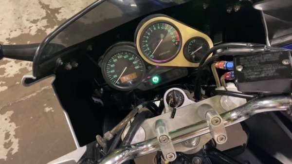 Обзор Yamaha FZ400 FAZER