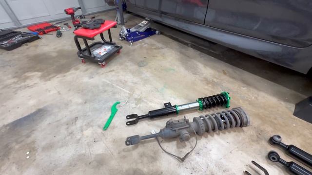 REV9 COILOVERS ON MY BMW F10 535 WITH EDC- WITH HUGE INSTALL TIPS TO HELP YOU SAVE TIME! смотреть онлайн