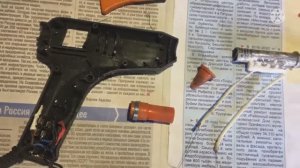 Как починить нагревательный элемент в клеевом пистолете.