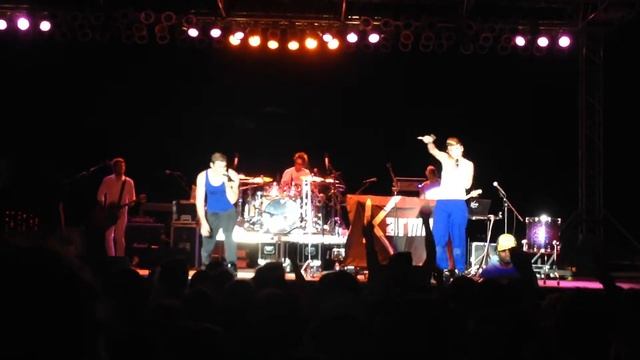 Karmin - Puppet (Live in Fargo, ND) смотреть онлайн