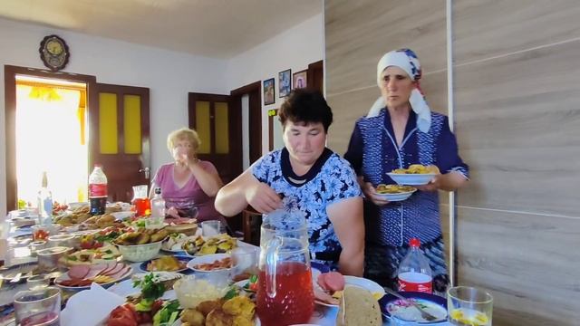 Поздравляем Марьянку с выпуском !🌻Ломятся столы 2024г смотреть онлайн