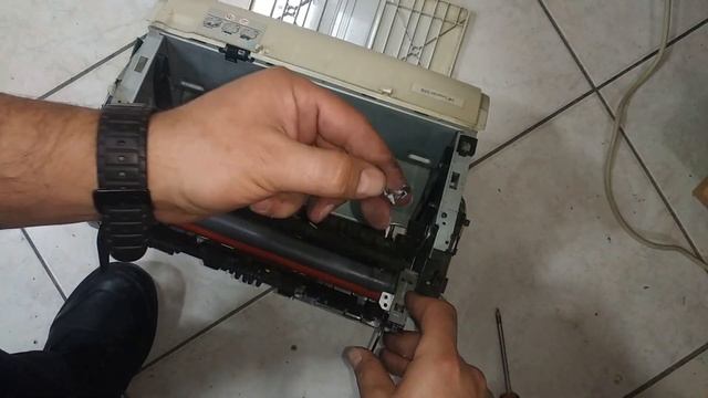 Yazıcı neden lekeli yazdırır. HP Laser printer maintenance смотреть онлайн