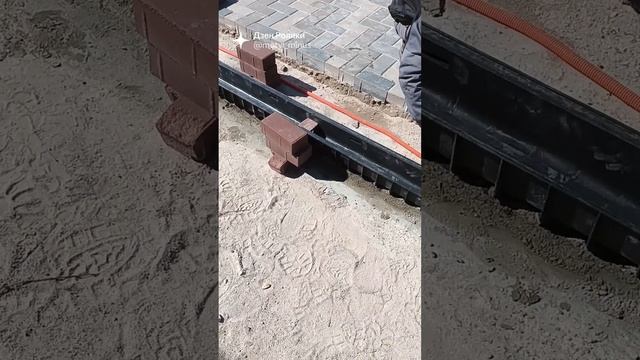 Укладка водосточного желоба своими руками. Водосток смотреть онлайн