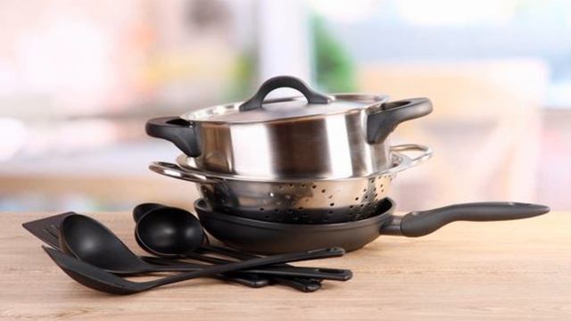 FluentU Chinese: Cooking Utensils