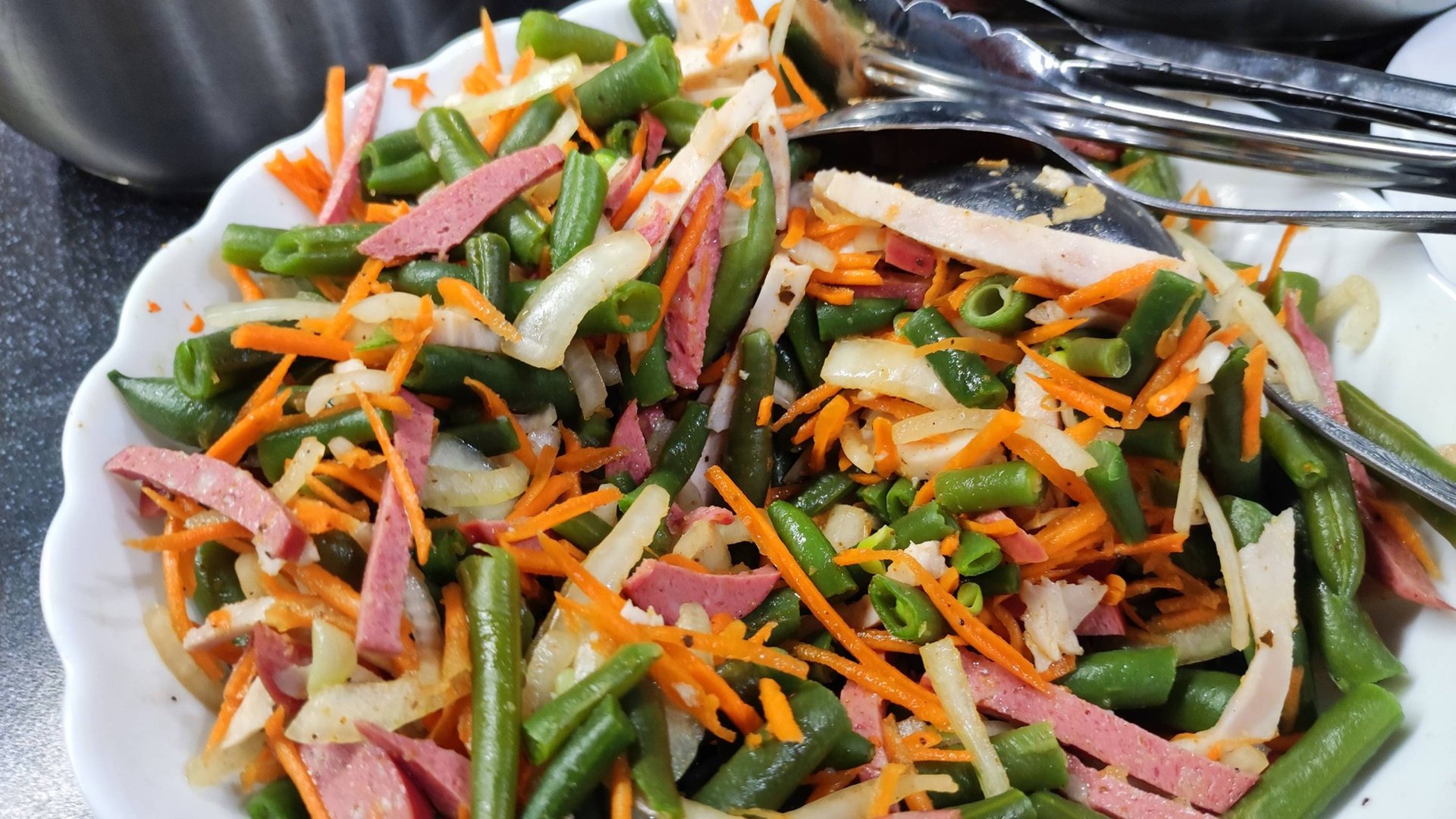 До чего же вкусный салат 10 минут на праздничный стол, моя семья обожает его смотреть онлайн