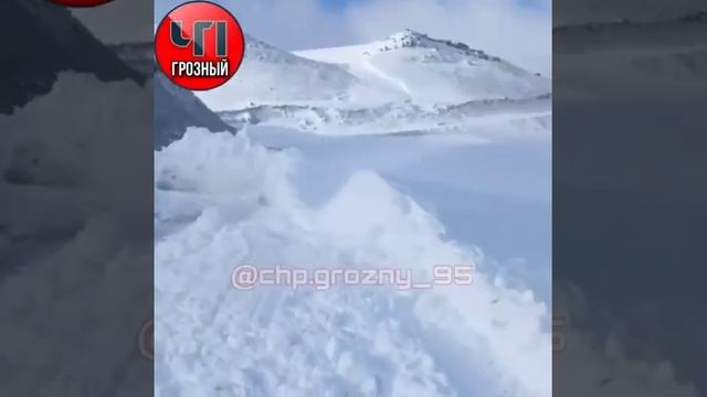 Чеченской Республике выпал снег! смотреть онлайн