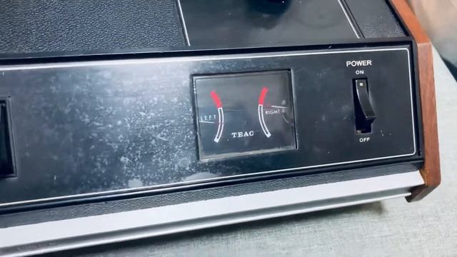 TEAC A-21 STEREO CASSETTE DECK