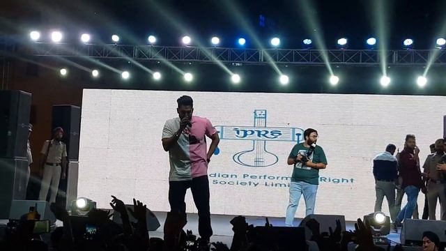 Parmish Verma | 4 Peg | Dil De Showroom | Live Concert | Elante Mall | Reliance Trends смотреть онлайн