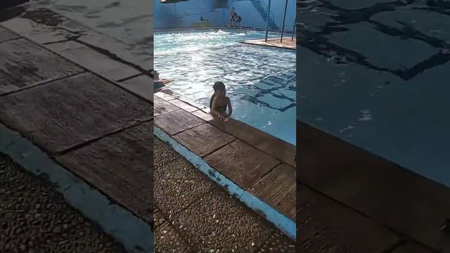 Amr Zaki Berenang lagi #berenang #trending #baby смотреть онлайн
