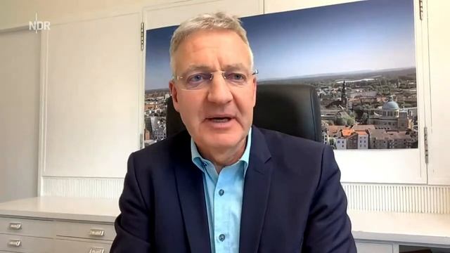 NDR Info live: Leih-E-Scooter verbieten oder weiter so? смотреть онлайн