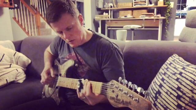 Pie Pan Resonator Guitar - Cooder Paw Chug смотреть онлайн