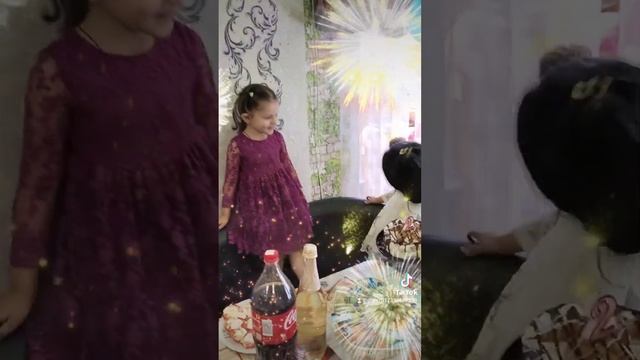 🥰🫶🤗🎉🎂🥂 смотреть онлайн