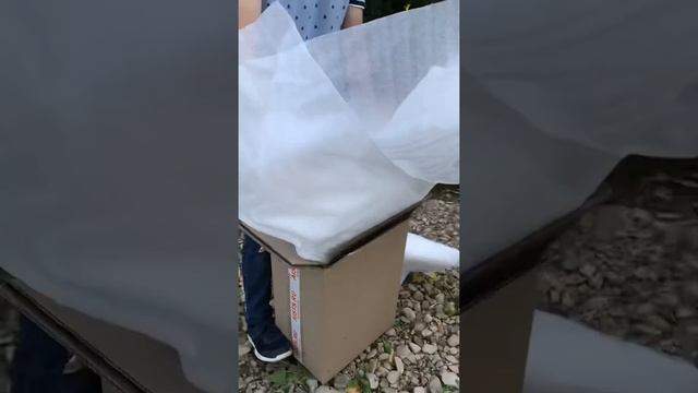 Мальчик с коромыслом в красном смотреть онлайн