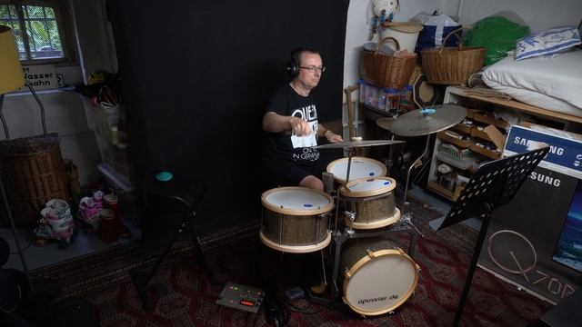 LED ZEPPELIN: "Celebration day" drums смотреть онлайн