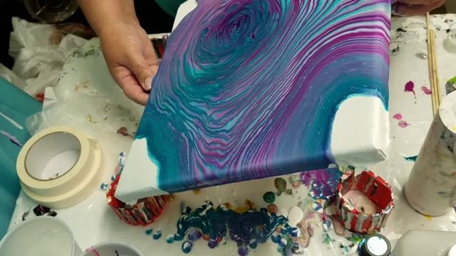 Acrylic Pour Painting - Tree Ring Pour in Teal, Pink, Magenta, and Purple смотреть онлайн