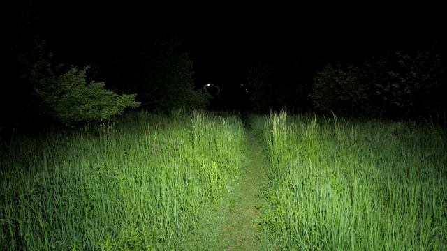 Astrolux EA01s - POV beamshots - 4x XHP50.2 6500K - 11 000 lumens смотреть онлайн