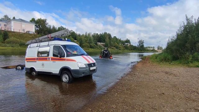 Выгрузка аэролодки Alligator на воду смотреть онлайн