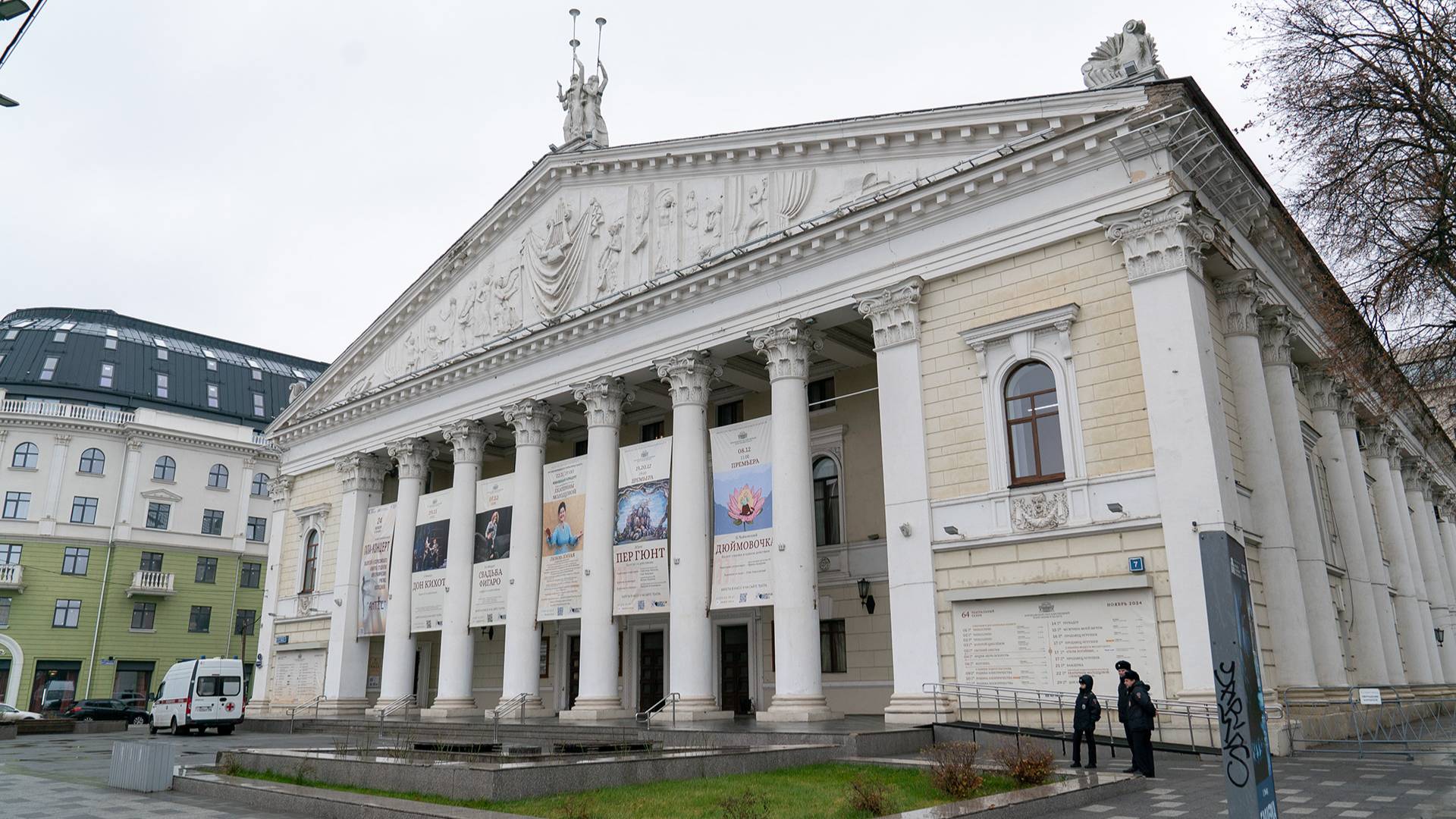 Обращение епископа Воронежского и Лискинского Леонтия к участникам мероприятия по случаю Дня матери. смотреть онлайн