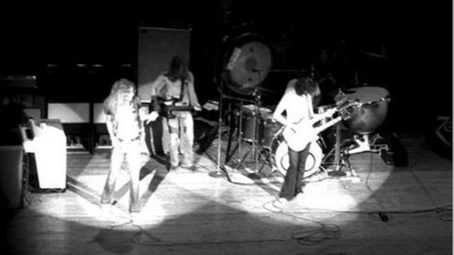 06. Dancing Days - Led Zeppelin [1972-10-09 - Live at Osaka] смотреть онлайн